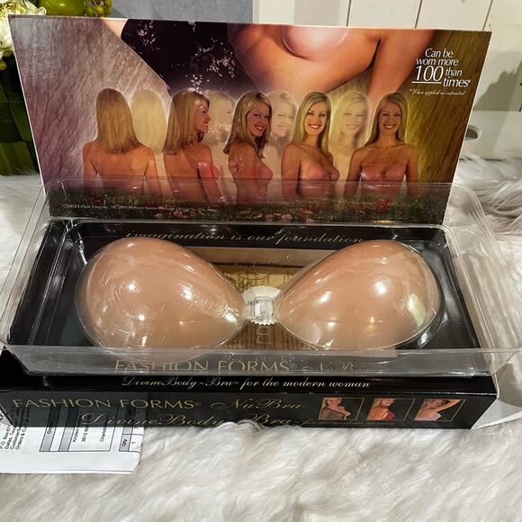 NEW Fashion Forms Nu Bra Divine Body Bra Silicone Adhesive Seamless Nude B NIP - Picture 3 of 13